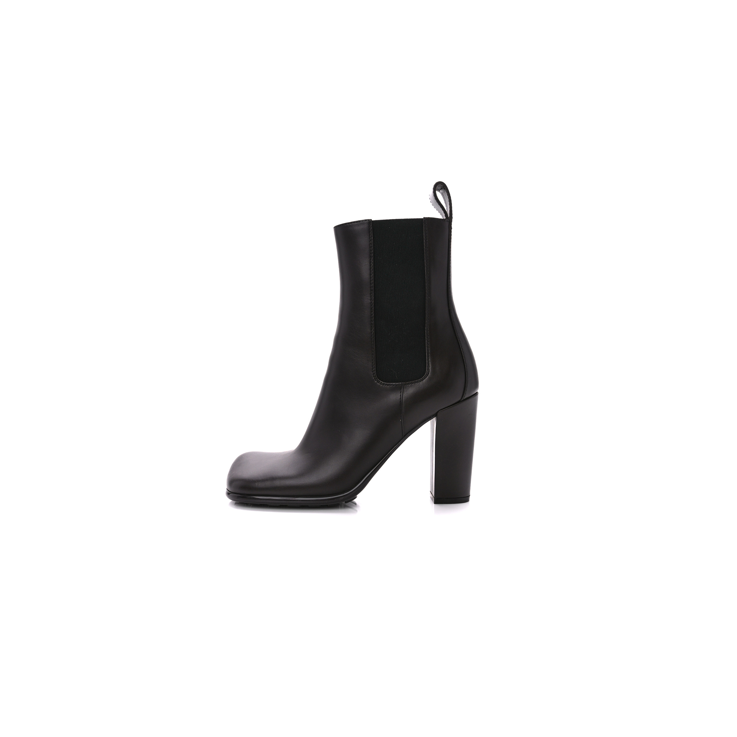 BOTTEGA VENETA CALFSKIN STORM CHELSEA BOOTS 40 FONDANT 